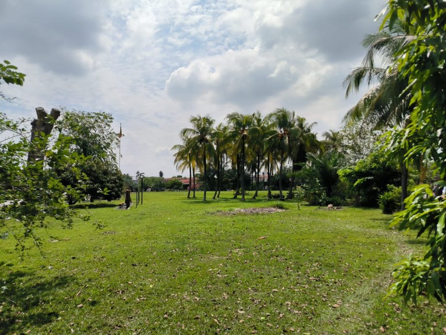 违建露天焚烧垃圾沟塞 巴生公园“疑难杂症”多