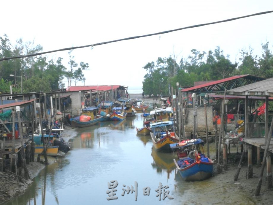 连假游客多 海鲜缺