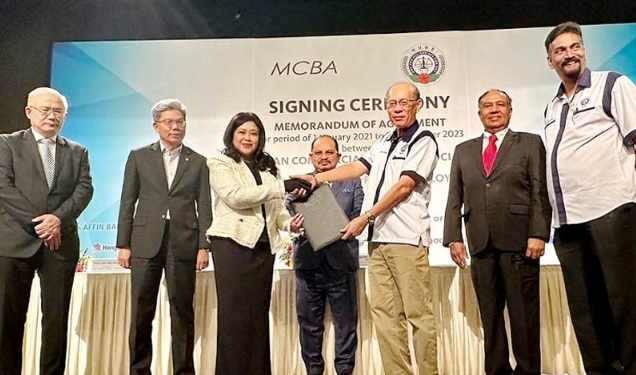 银行员工好消息!加薪15至18% 1个月节日工资