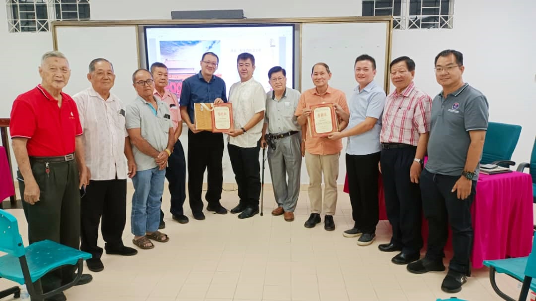 陈亚才:找到定位着手执行 地方史收集更臻完善