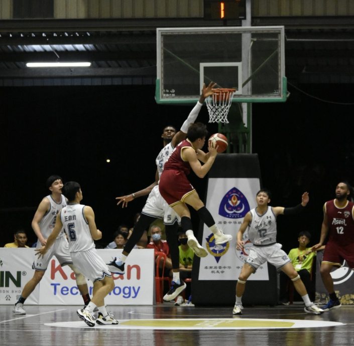 陈诗圣杯国际男篮邀请赛|2外援给力扳倒金群利 南虎主场旗开得胜