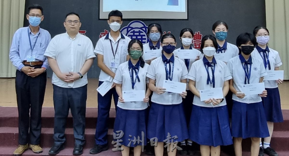 霹:郑国林指教育对民族国家及学校皆重要