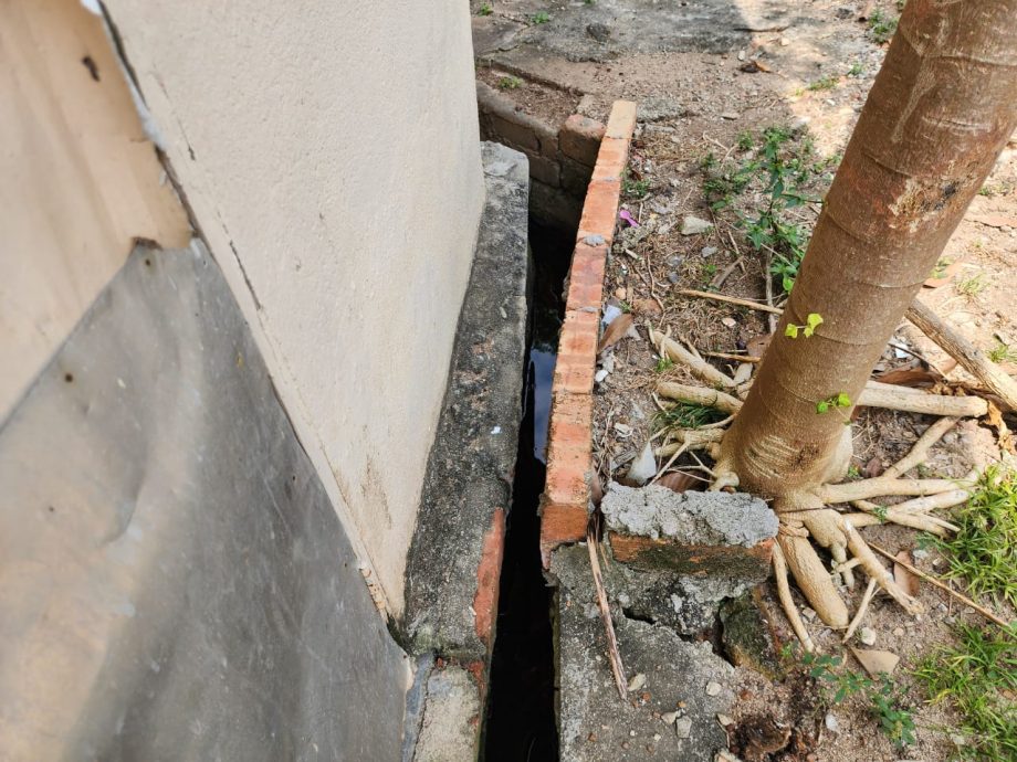 （古城封面副文）地下排水道疑没维护水土流失，导致路面下沉道路破洞沟渠坍塌