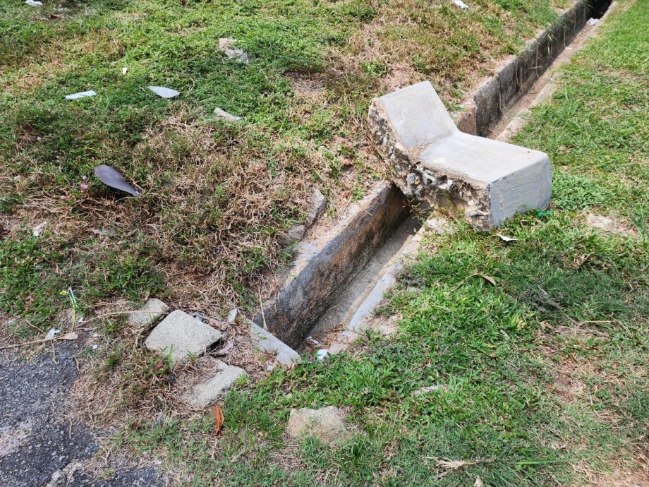 （古城封面副文）地下排水道疑没维护水土流失，导致路面下沉道路破洞沟渠坍塌