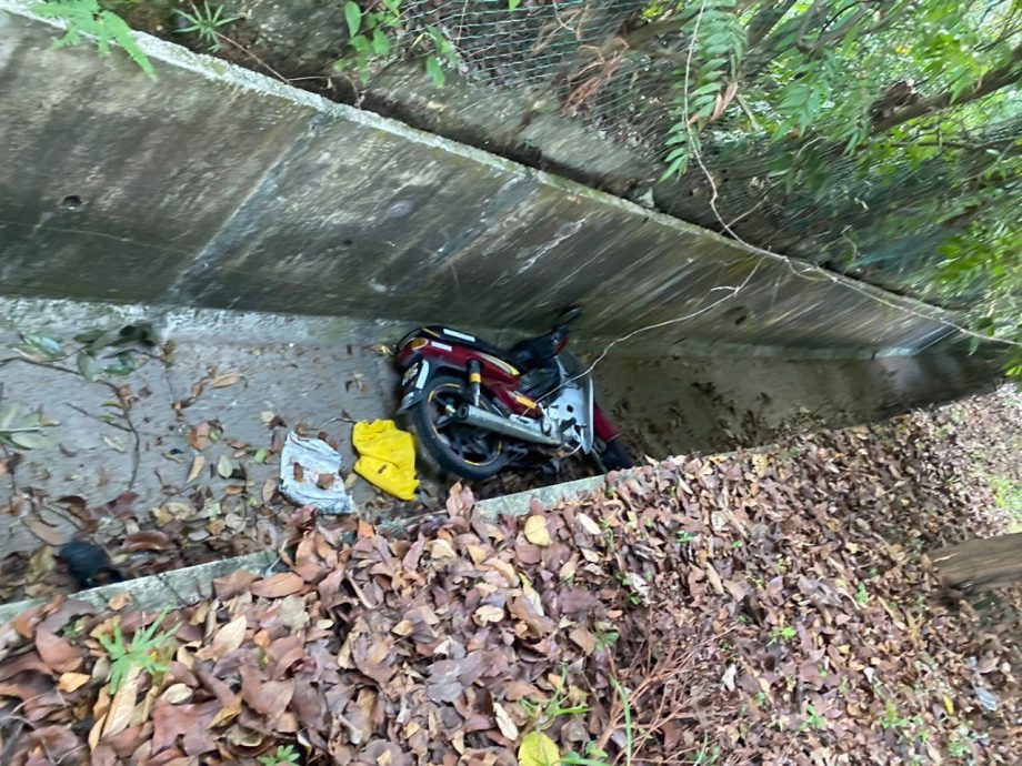 (古城第二版主文)七旬老翁失联两天 家属在路边大沟渠发现遗体