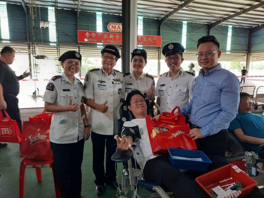 (古城第四版主文)圣约翰与本报捐血运动反应热烈