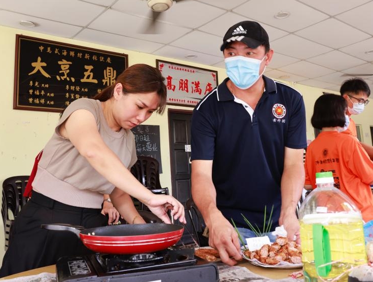 吉中潮馆青年团办美食亲子活动,场面欢乐融融