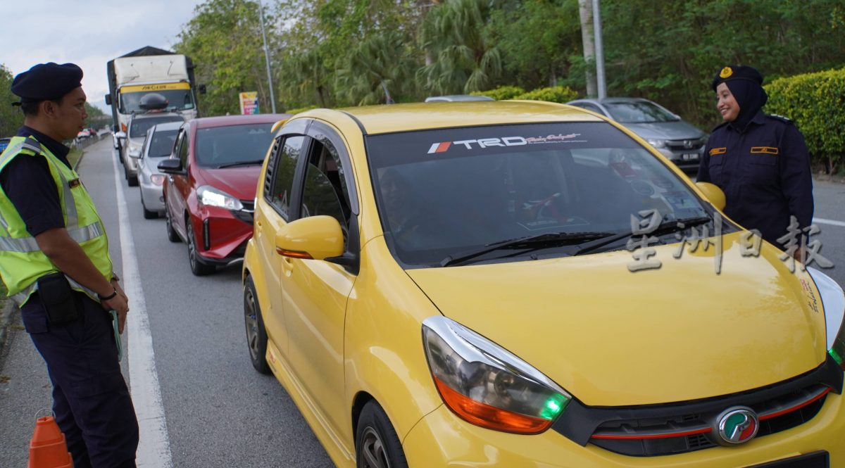 玻公路使用者最常闯红灯、双白线超车,陆交局:摄录最多送餐员闯红灯视频