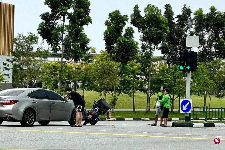 (已签发)柔:狮城二三事:闯红灯撞送餐员 揭司机涉毒被捕