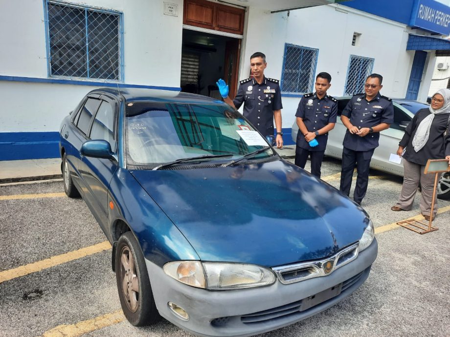 (已签发)柔:麻坡警方再立功,捣破价值逾百万令吉私烟案