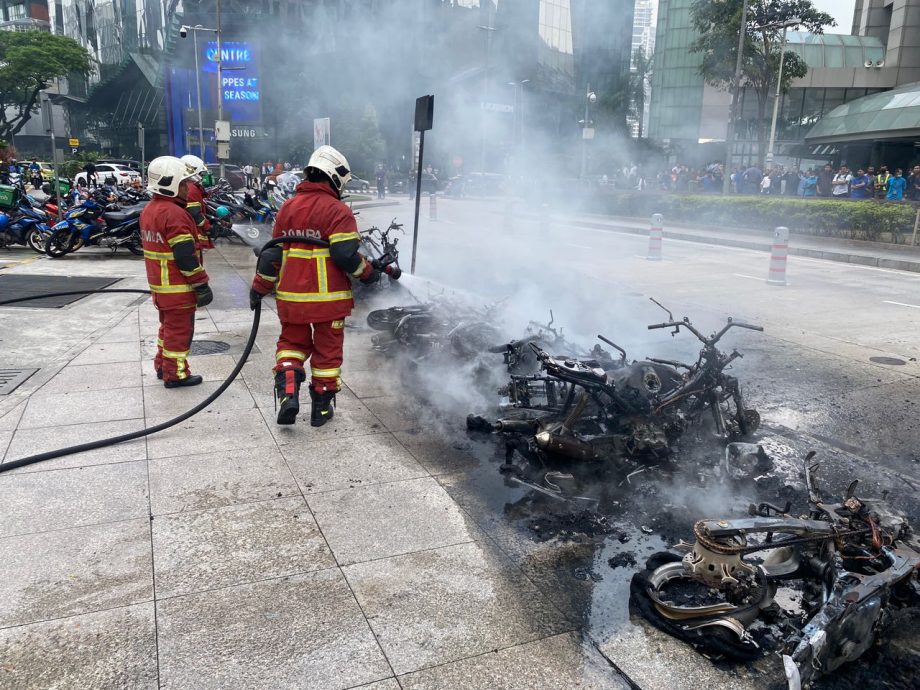 KLCC阳光广场火警 17辆摩托车滑板车付之一炬