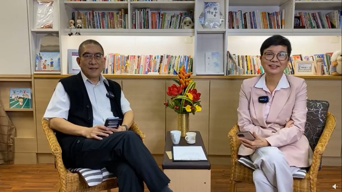 MIRROR重伤舞者阿MO 治疗39周能靠机械行走万步