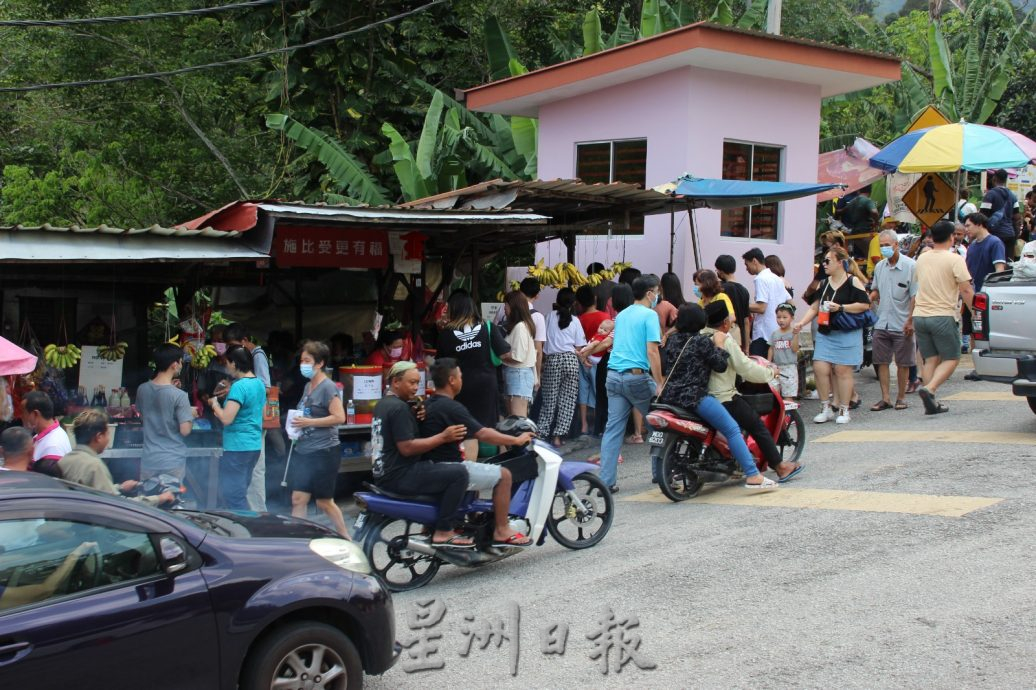 NS主文/武来岸新兴元素不断注入,景区营地餐馆逢周末近爆满