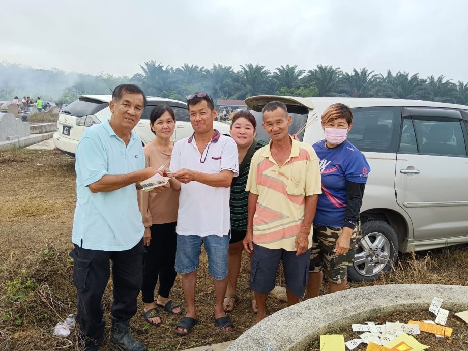 ns宁宜:清明节扫墓