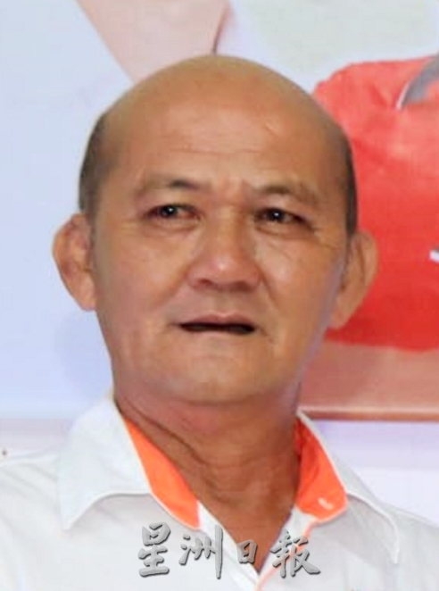 NS封面主文/花城大小事:新村路窄,来往车辆同行 惊险万分