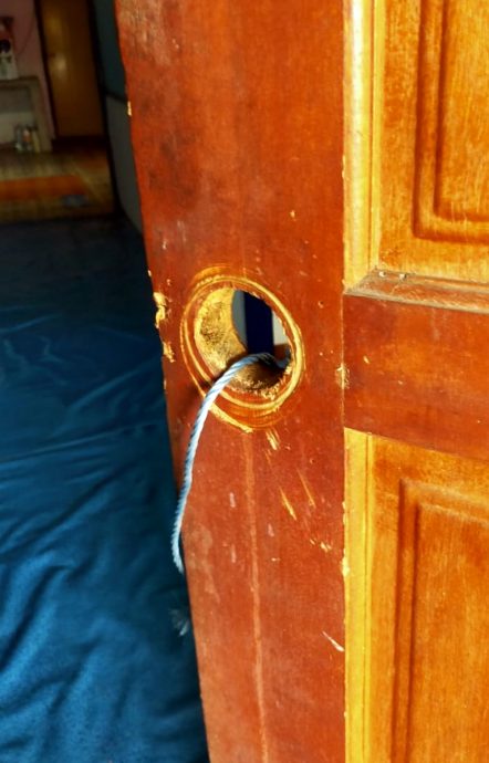 NS朱湖:“一母能养3儿女,3儿却不能赡养一个妈!”独居寡妇痛哭“只能等死”