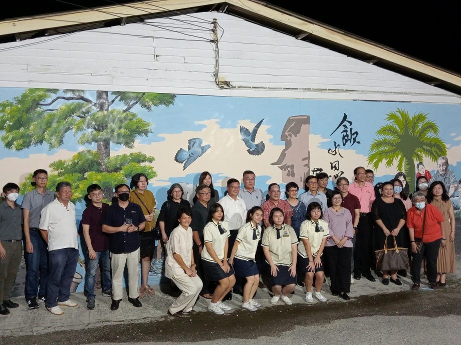 NS波德申/诗人来到波德申芦骨追寻清朝人物叶亚来和康有为足迹
