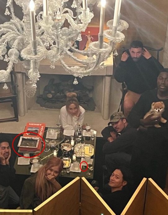 Rosé被诬陷聚餐吸毒 粉丝揪3证据打脸