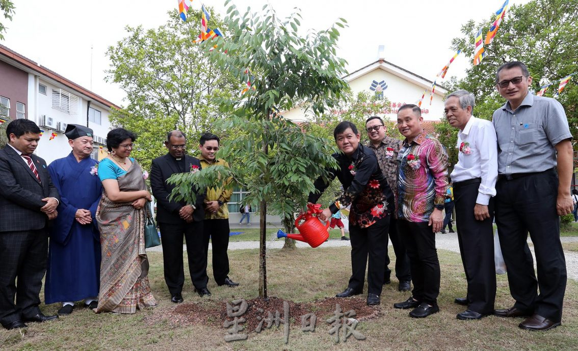 14/5见报∕我们∕雪州卫塞节,五大宗教领袖齐庆祝