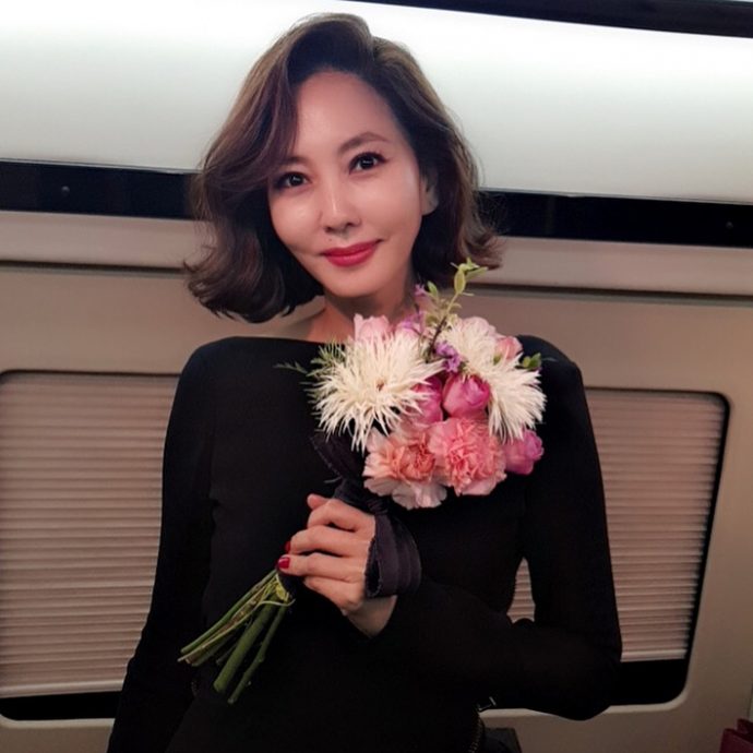 26岁车银优搭52岁金南珠谱母子恋? 粉丝哀嚎:不能接受