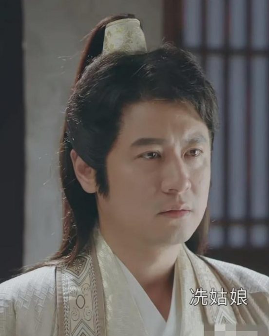 43岁叶璇演18岁少女扁嘴扮可爱 网惊:导演怎么选的