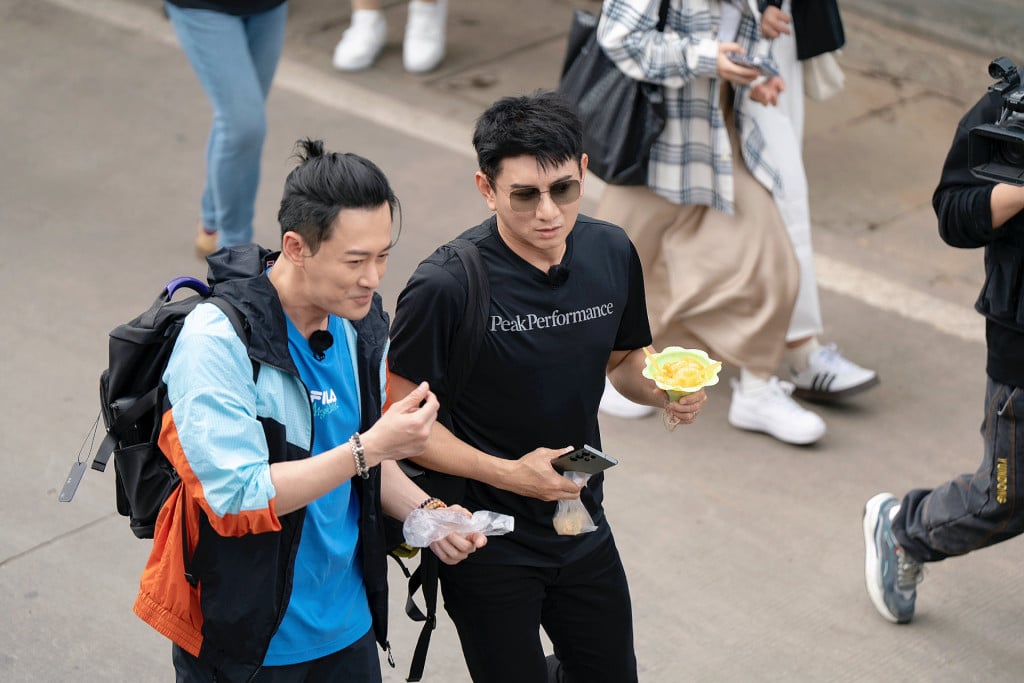 43岁林峰惊现秃头危机  网挺“证明头发是真的”