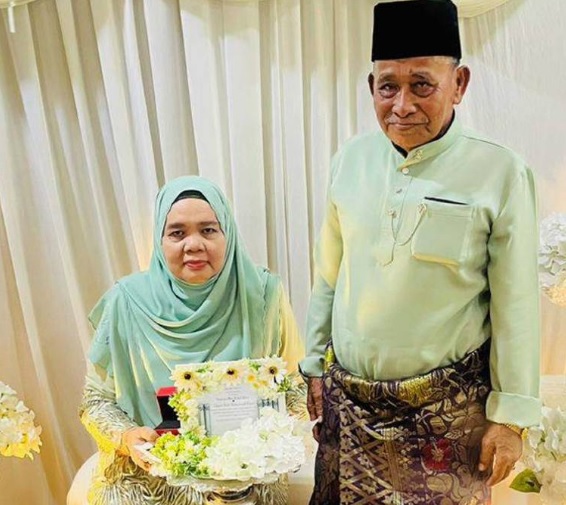  44年前离婚各育13及6孩子  70岁老翁再娶60岁发妻