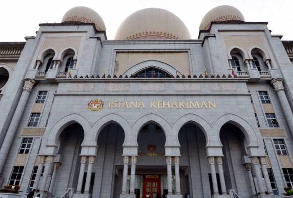 4岁时被母单方面改教·联邦法院允女子上诉