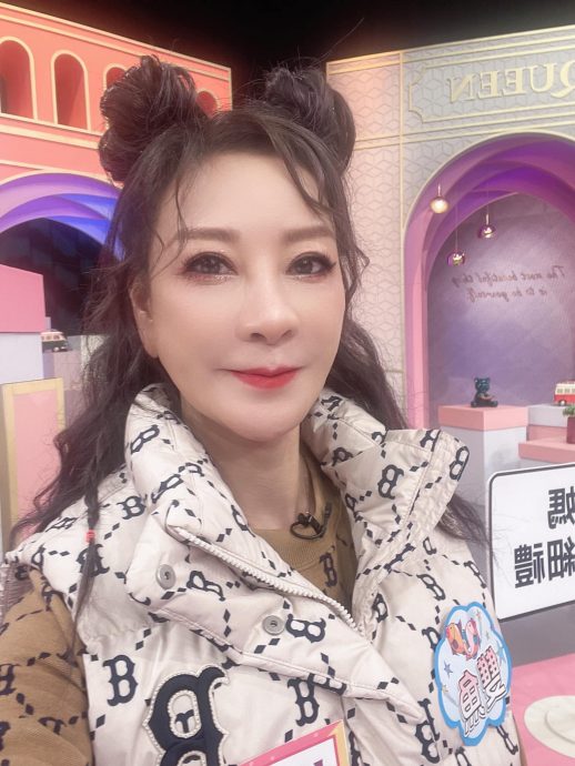 杨绣惠怒谯姓白的嫖妓 白云无辜躺枪发声了