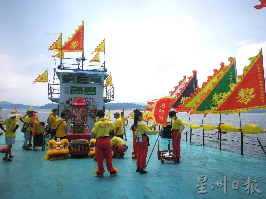 “妈祖海陆巡安” 百余船参与历来最多