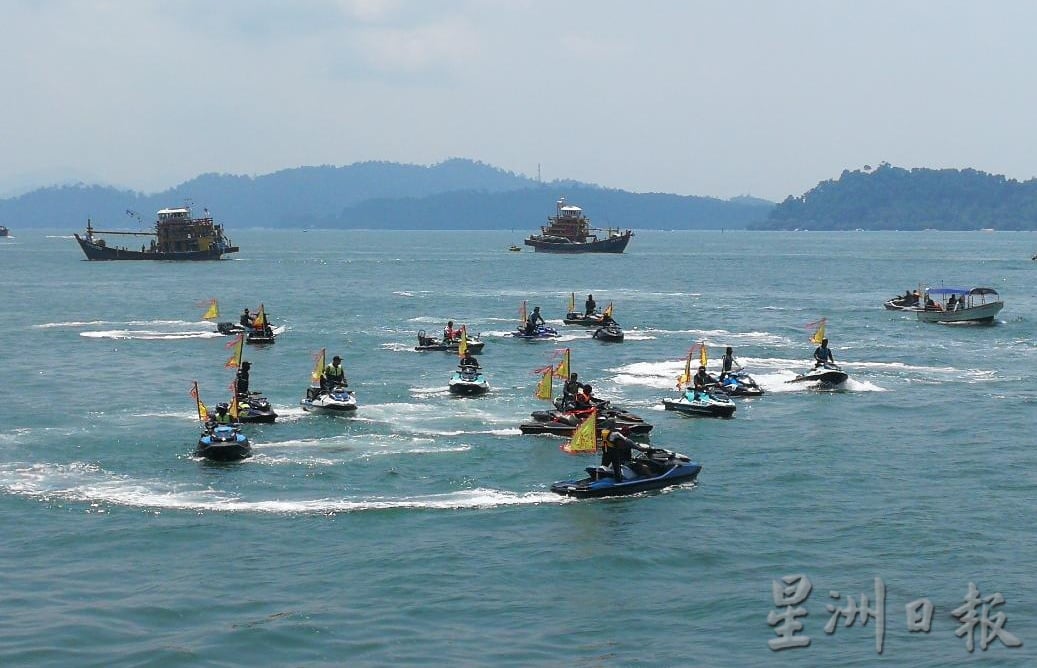 “妈祖海陆巡安” 百余船参与历来最多