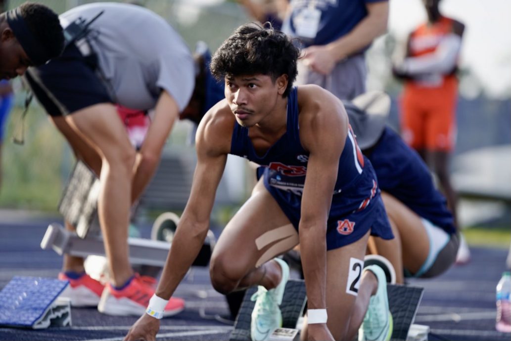 “风神”加持跑出10.04秒  阿基姆无缘刷全国纪录