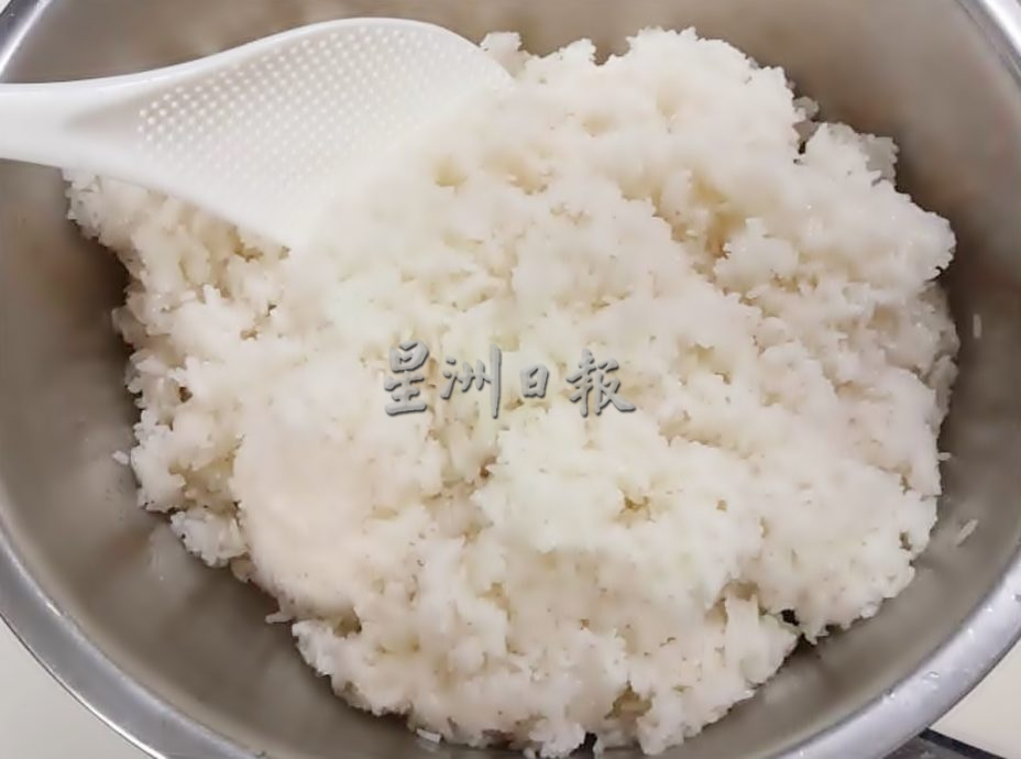 ★5月21日刊登/大霹雳封底主文/【人气美食】/鲜活蓝钳虾泰国糯米 古早味糯米饭受追捧