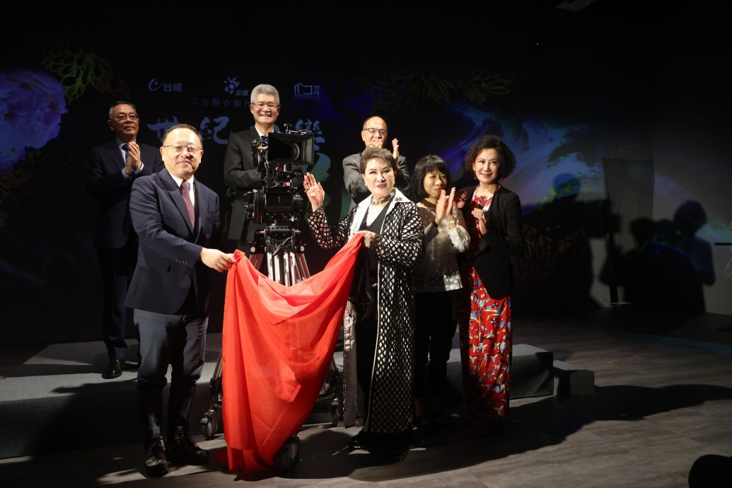 《世纪初恋》纪录片开拍  杨丽花紧张失眠