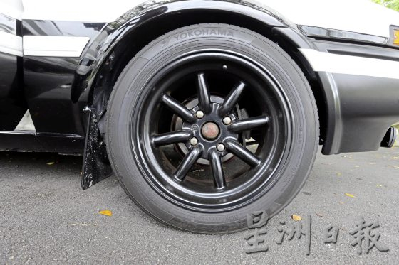 【老车改装记／01】还原一代漂移神车AE86，一场时间与细节的修复旅程