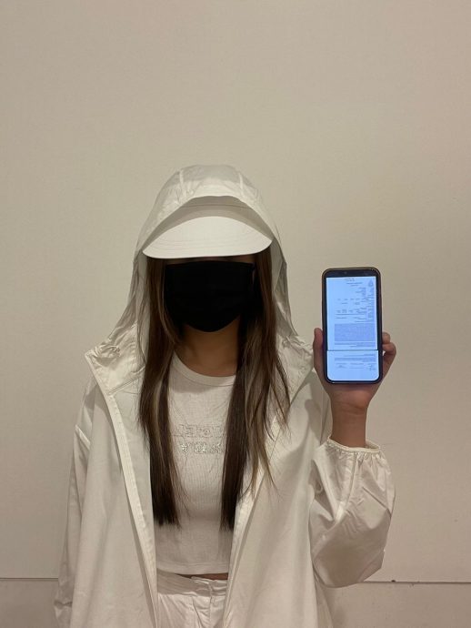 与男友到水上乐园庆纪念日 28岁女子遭救生员袭胸“施救”