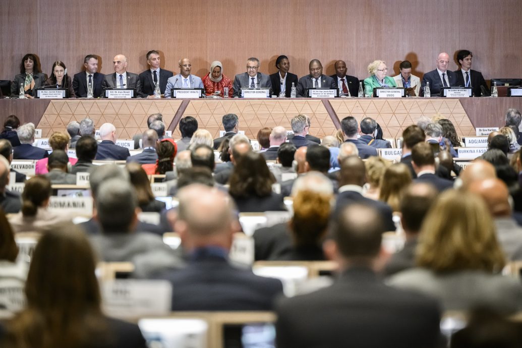 世卫成员国以压倒性通过谴责俄罗斯对乌克兰医疗设施的袭击 中国投反对票