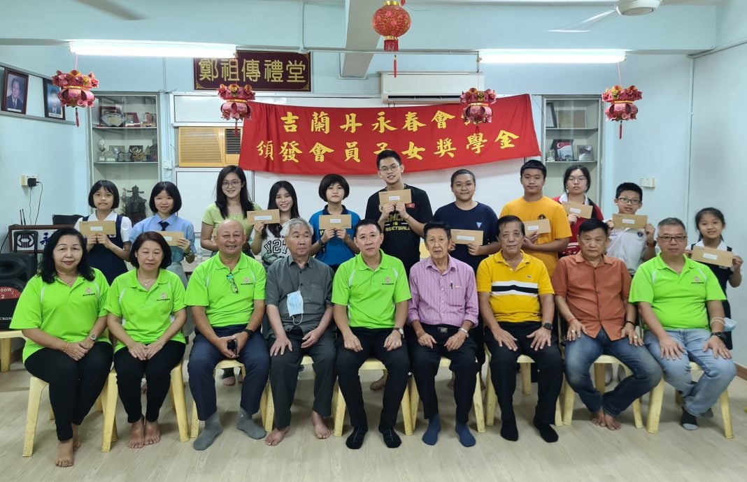 东:丹永春会馆会员大会。