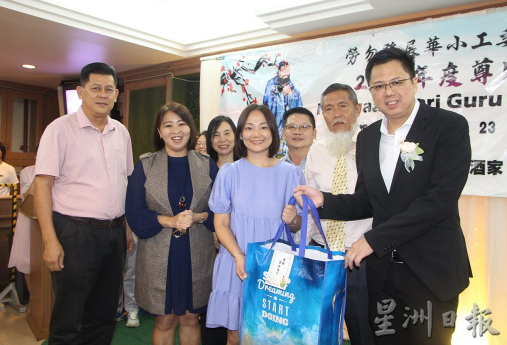 卢宇廷说,华文师训课程严重面对申请人数不足问题