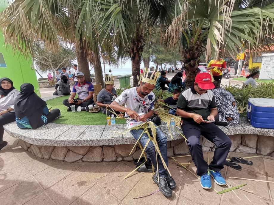 东:梁耀雯:即使少数族群也应互相尊重