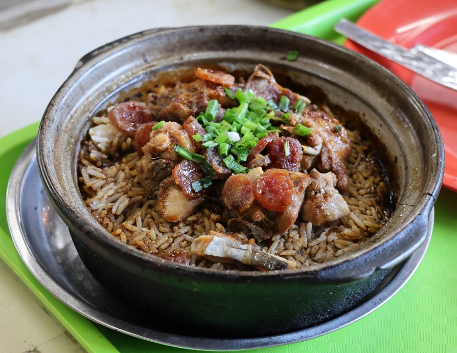 东:白米酝酿涨价,食肆业者百上加斤。