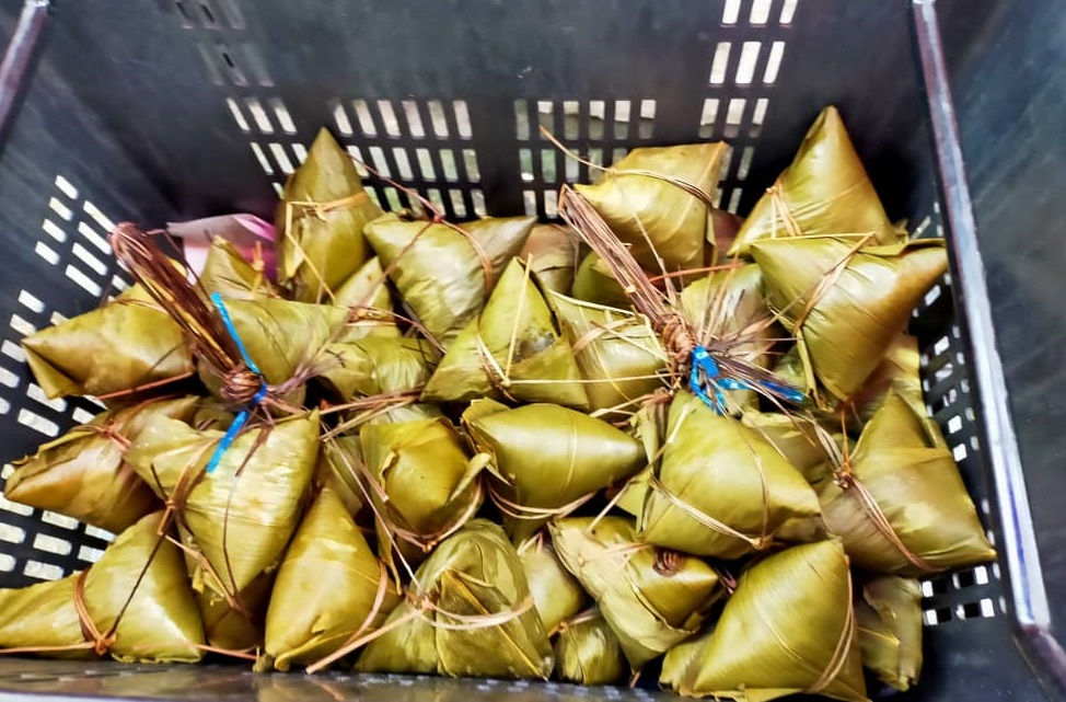 东:端午节粽子料不起价