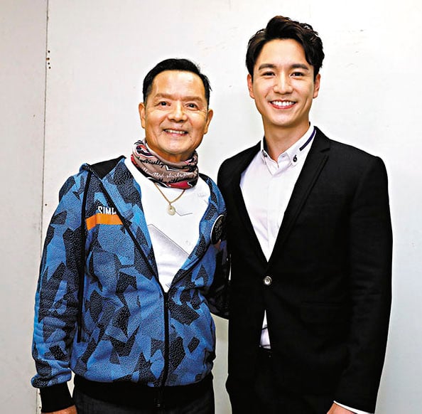 中年好声音｜71岁吴大强突晕倒 后脑着地急送院