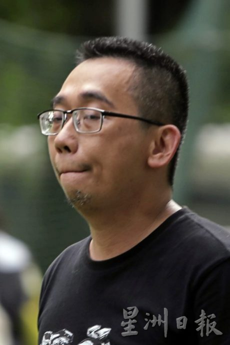 为老宠物义拍全家福，留下珍贵的回忆