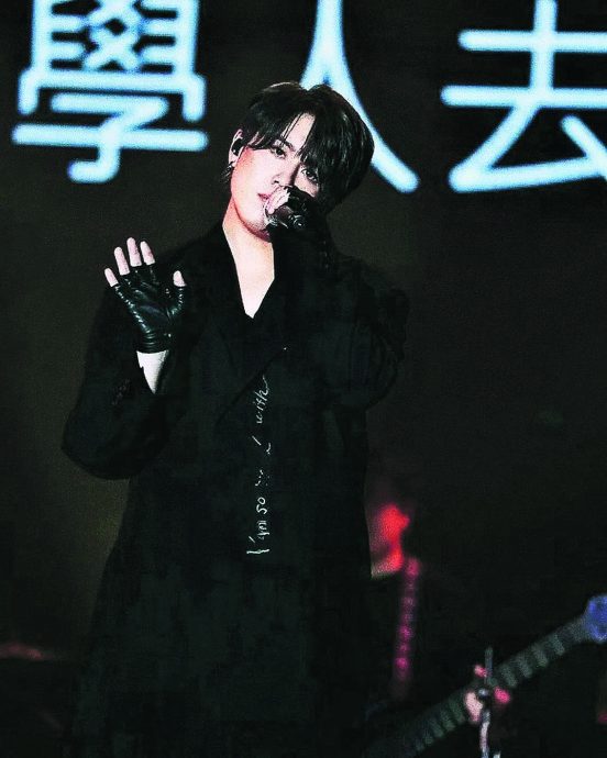  为RB鼓手抱不平无惧镜粉出征  卢觅雪暗讽姜丝蒸泥鯭