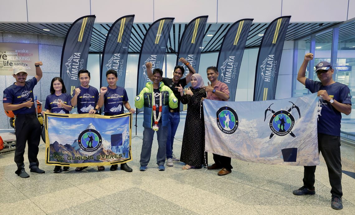 今年珠峰登峰遇难事故多·拉威詹德兰感伤队友出事