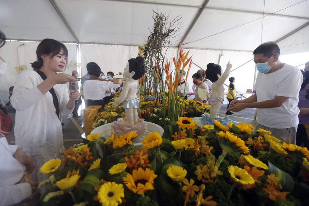 佛光文教中心配合卫塞节 “向星云致敬”特展至6月4