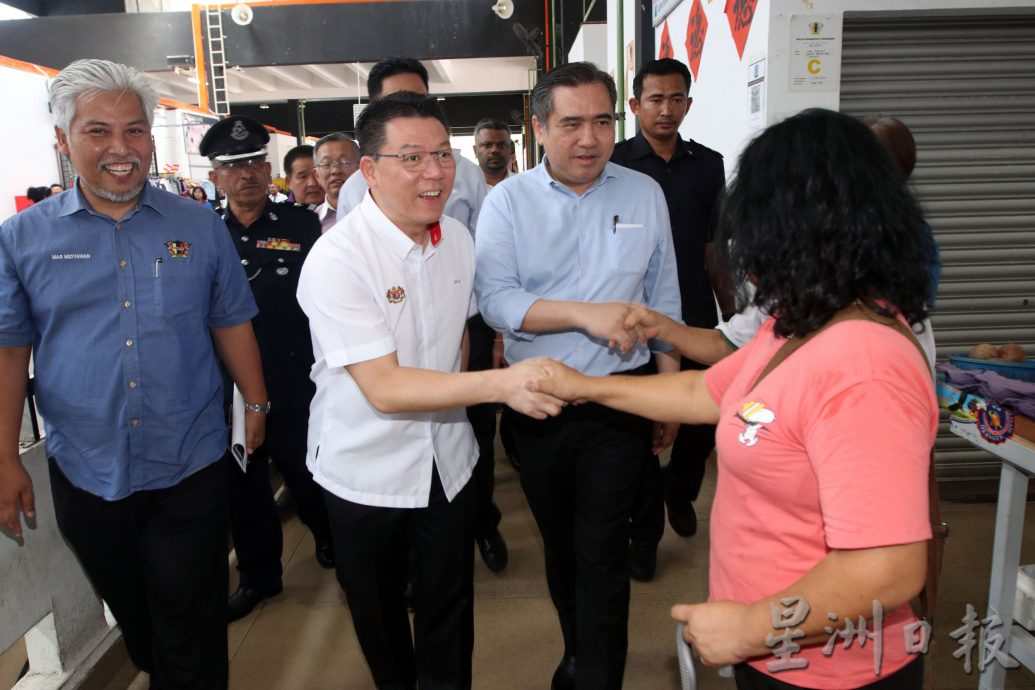 供星洲网／为州选铺路，倪可敏为森州连派38份大礼