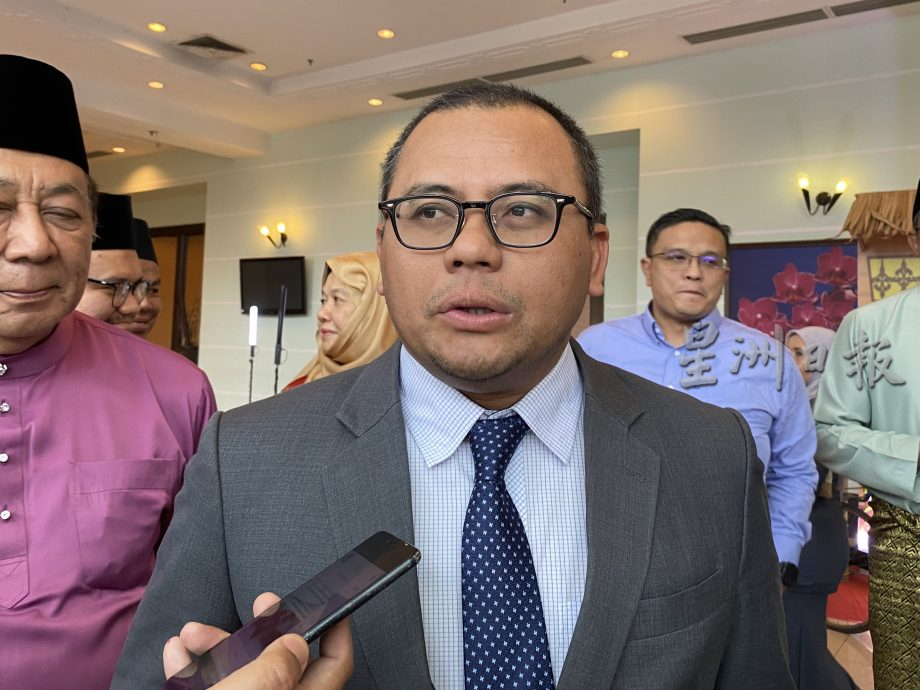 雪州大臣:下个月觐见苏丹寻求解散州议会