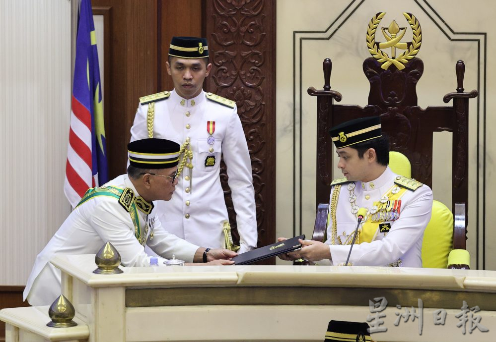 彭亨州摄政王东姑哈山纳依布拉欣殿下发表御词指出，州内反对党也应该获得公平的拨款